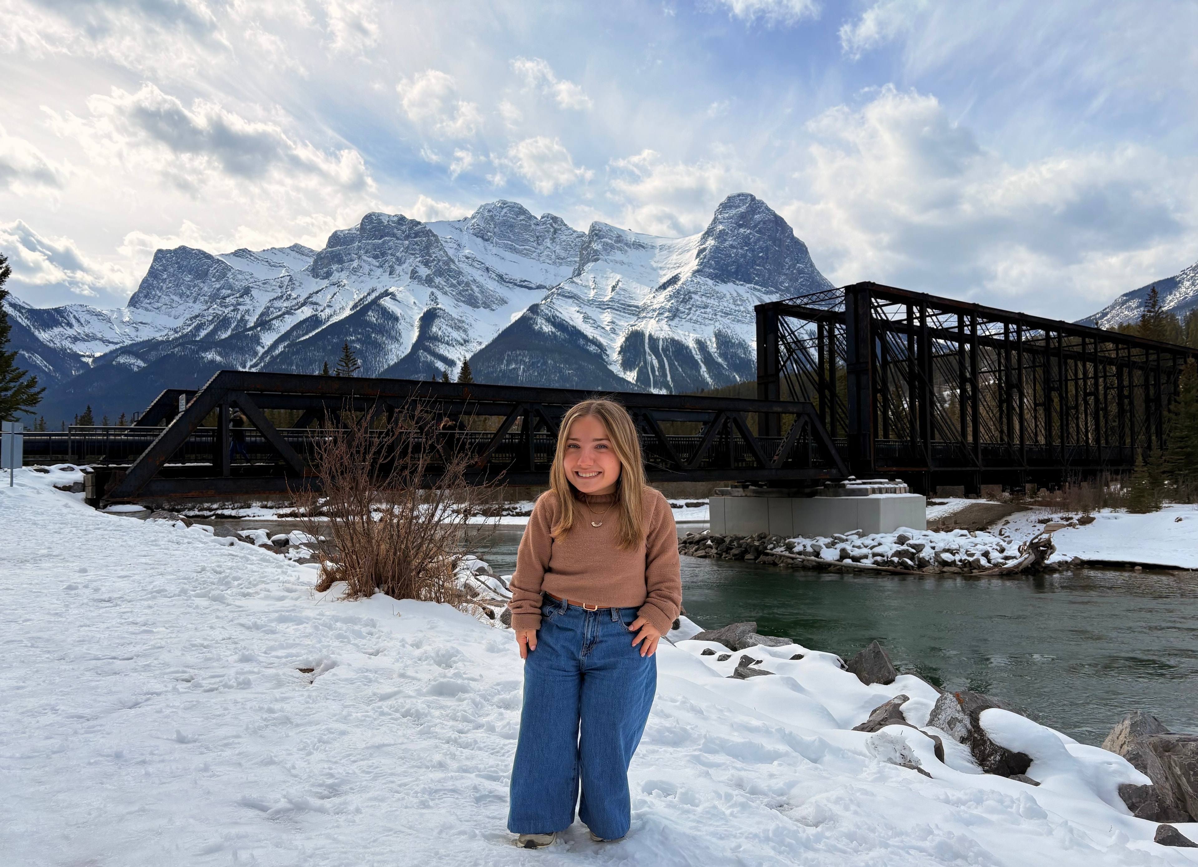 Isabella Lamanna, Canadian lifestyle and wellness content creator